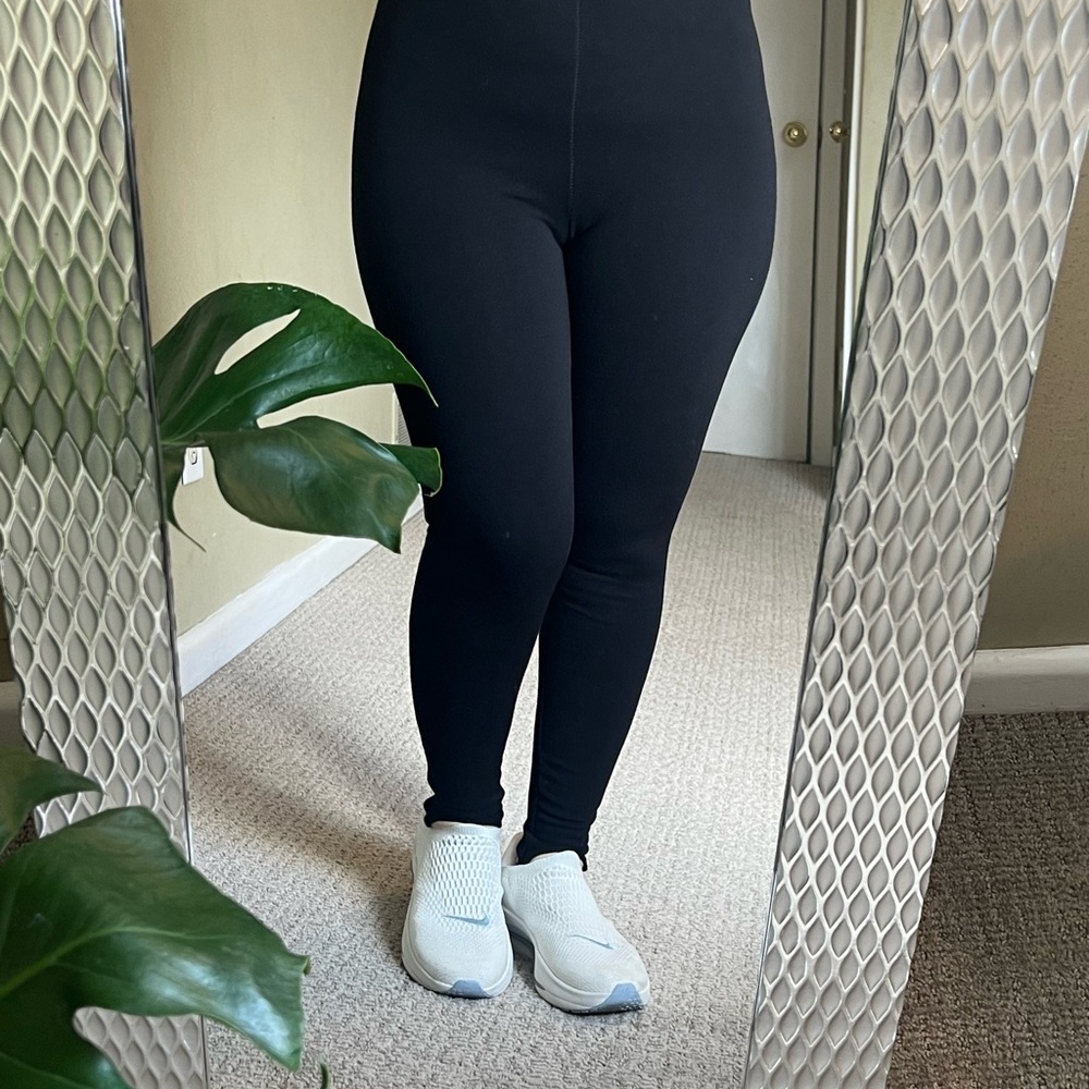 Forever 21 Black Leggings with Stirrups Small size